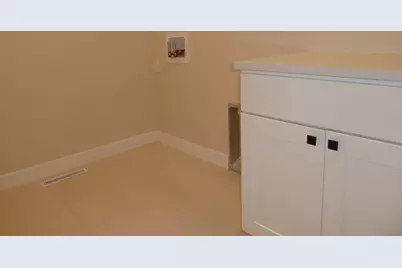 717  Tamarack Trl, Holmen, WI 54636 - Photo 36