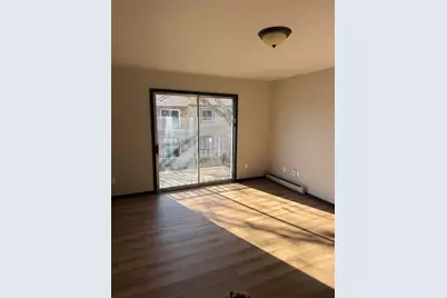 N115W17103  Armada Dr #7, Germantown, WI 53022 - Photo 2