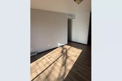 N115W17103  Armada Dr #7, Germantown, WI 53022 - Photo 4