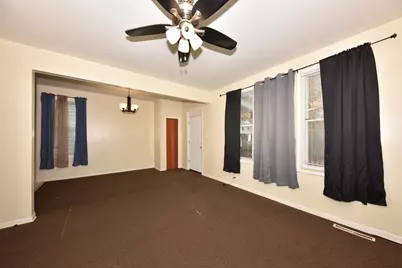 1856 N 24th Pl, Milwaukee, WI 53205 - Photo 8