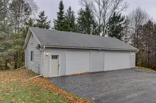 546 Herford Dr, Wales, WI 53183 - Photo 26