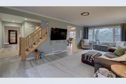 546  Herford Dr, Wales, WI 53183 - Photo 12