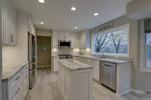 546 Herford Dr, Wales, WI 53183 - Photo 8