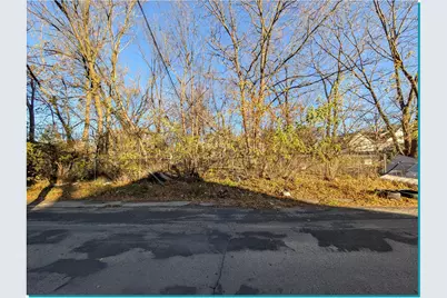 2958 N 10th Ln #2962, 2966, Milwaukee, WI 53206 - Photo 1