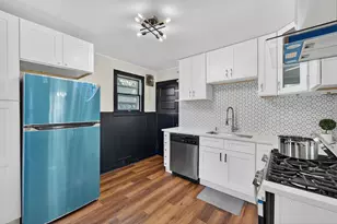 920 Grove Ave, Racine, WI 53405 - Photo 10