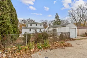 5721 N 58th St, Milwaukee, WI 53218 - Photo 6