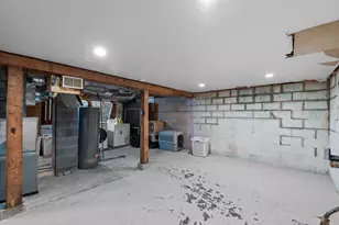 5721 N 58th St, Milwaukee, WI 53218 - Photo 24