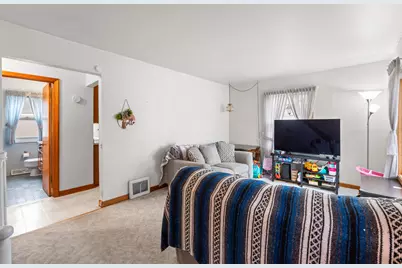 5721 N 58th St, Milwaukee, WI 53218 - Photo 8