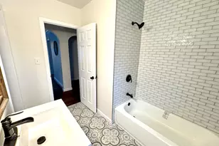 7528 6th Ave, Kenosha, WI 53143 - Photo 6