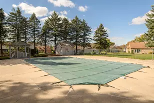 W180N9890 Riversbend Circle, Germantown, WI 53022 - Photo 38