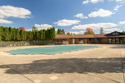 W180N9890  Riversbend Cir, Germantown, WI 53022 - Photo 36