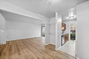8628 N Servite Dr, Milwaukee, WI 53223 - Photo 10