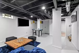 1229 W Olive St, Milwaukee, WI 53209 - Photo 18