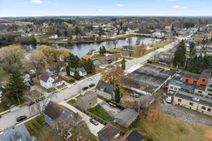 1021 13th Ave, Grafton, WI 53024 - Photo 42