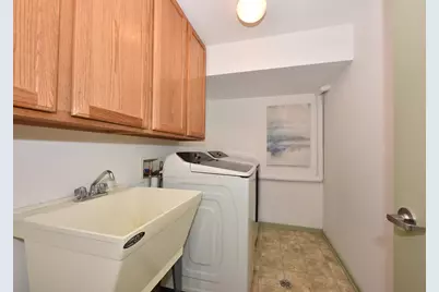 1923 N Pierce St, Milwaukee, WI 53212 - Photo 24