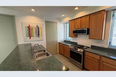 1923 N Pierce St, Milwaukee, WI 53212 - Photo 22
