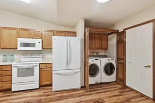 404 Monica Ave, Burlington, WI 53105 - Photo 10