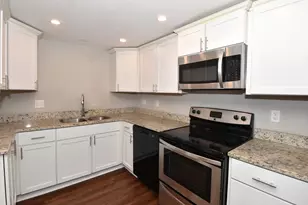 111 11th St, Racine, WI 53403 - Photo 8