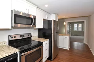 111 11th St, Racine, WI 53403 - Photo 12