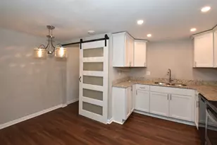 111 11th St, Racine, WI 53403 - Photo 10