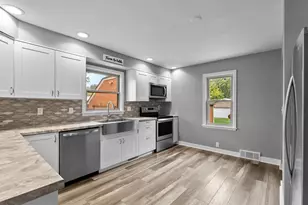 354 E Menasha Ave, Whitelaw, WI 54247 - Photo 4