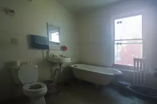 508 8th St, Racine, WI 53403 - Photo 20