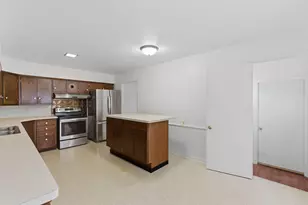 449 Lewis St, Burlington, WI 53105 - Photo 8