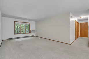 615 Michigan Ave, Sheboygan, WI 53081 - Photo 6