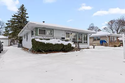 6606 W Dodge Pl, Milwaukee, WI 53220 - Photo 2