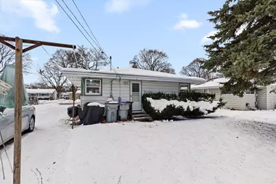 6606 W Dodge Pl, Milwaukee, WI 53220 - Photo 22