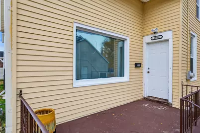 1609  St Clair St, Racine, WI 53403 - Photo 6