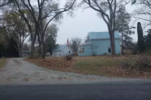 1577 E Gate Dr, Watertown, WI 53094 - Photo 8