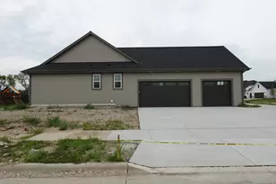 1343 Periwinkle Pass, Oconomowoc, WI 53066 - Photo 6