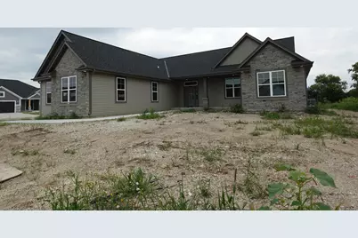 1343  Periwinkle Pass, Oconomowoc, WI 53066 - Photo 2