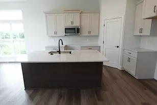 1343 Periwinkle Pass, Oconomowoc, WI 53066 - Photo 12