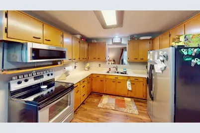 2734  33rd St, Two Rivers, WI 54241 - Photo 4