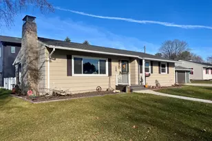 2734 33rd St, Two Rivers, WI 54241 - Photo 1