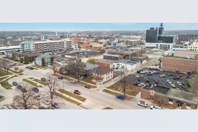 614 N 6th St, Sheboygan, WI 53081 - Photo 26