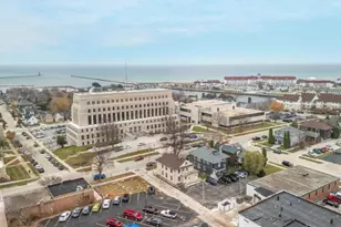 614 N 6th St, Sheboygan, WI 53081 - Photo 24