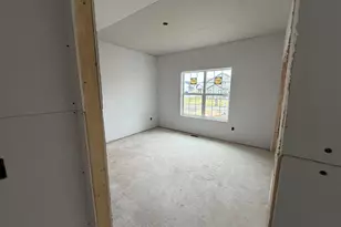 N56W20728 Carnoustie Way, Menomonee Falls, WI 53051 - Photo 4