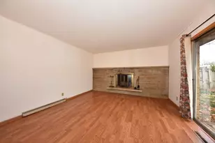 8115 W Acacia St, Milwaukee, WI 53223 - Photo 14