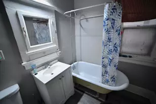 2229 N 41st St, Milwaukee, WI 53208 - Photo 6