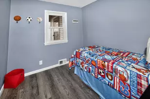 2220 W Neil Pl, Milwaukee, WI 53209 - Photo 16