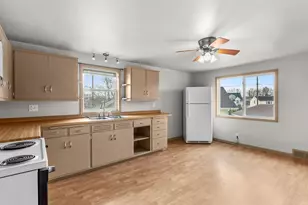 1101 Nagle Ave, Manitowoc, WI 54220 - Photo 30