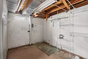 1101 Nagle Ave, Manitowoc, WI 54220 - Photo 34