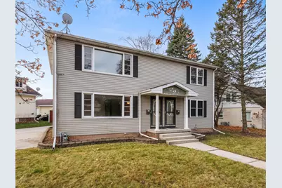 1101  Nagle Ave #1103, Manitowoc, WI 54220 - Photo 2