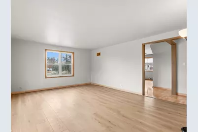 1101  Nagle Ave #1103, Manitowoc, WI 54220 - Photo 14