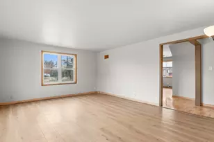 1101 Nagle Ave, Manitowoc, WI 54220 - Photo 14