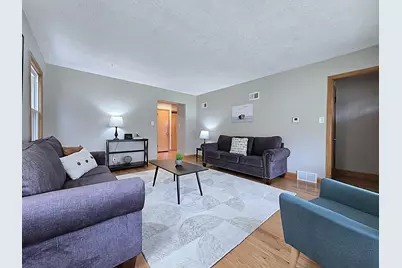 4487 N 21st St, Milwaukee, WI 53209 - Photo 10