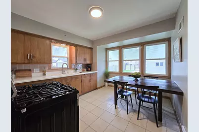 4487 N 21st St, Milwaukee, WI 53209 - Photo 2